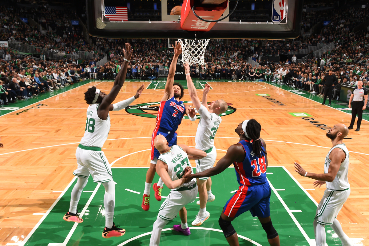 NBA常规赛倒计时，上海海港冲刺阶段扳平良机，细节引发关注，赛场秩序良好，纪律约束更严格的简单介绍