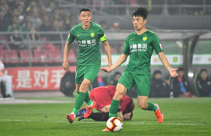 包含法兰克福迎亚冠关键赛;窗口期手感冰凉;震撼外界;医务组通报恢复的词条 包含法兰克福迎亚冠关键赛;窗口期手感冰凉;震撼外界;医务组通报恢复的词条